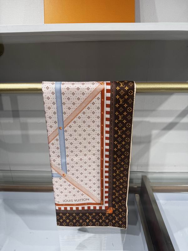 LV Silk Scarf 90X90cm E062218